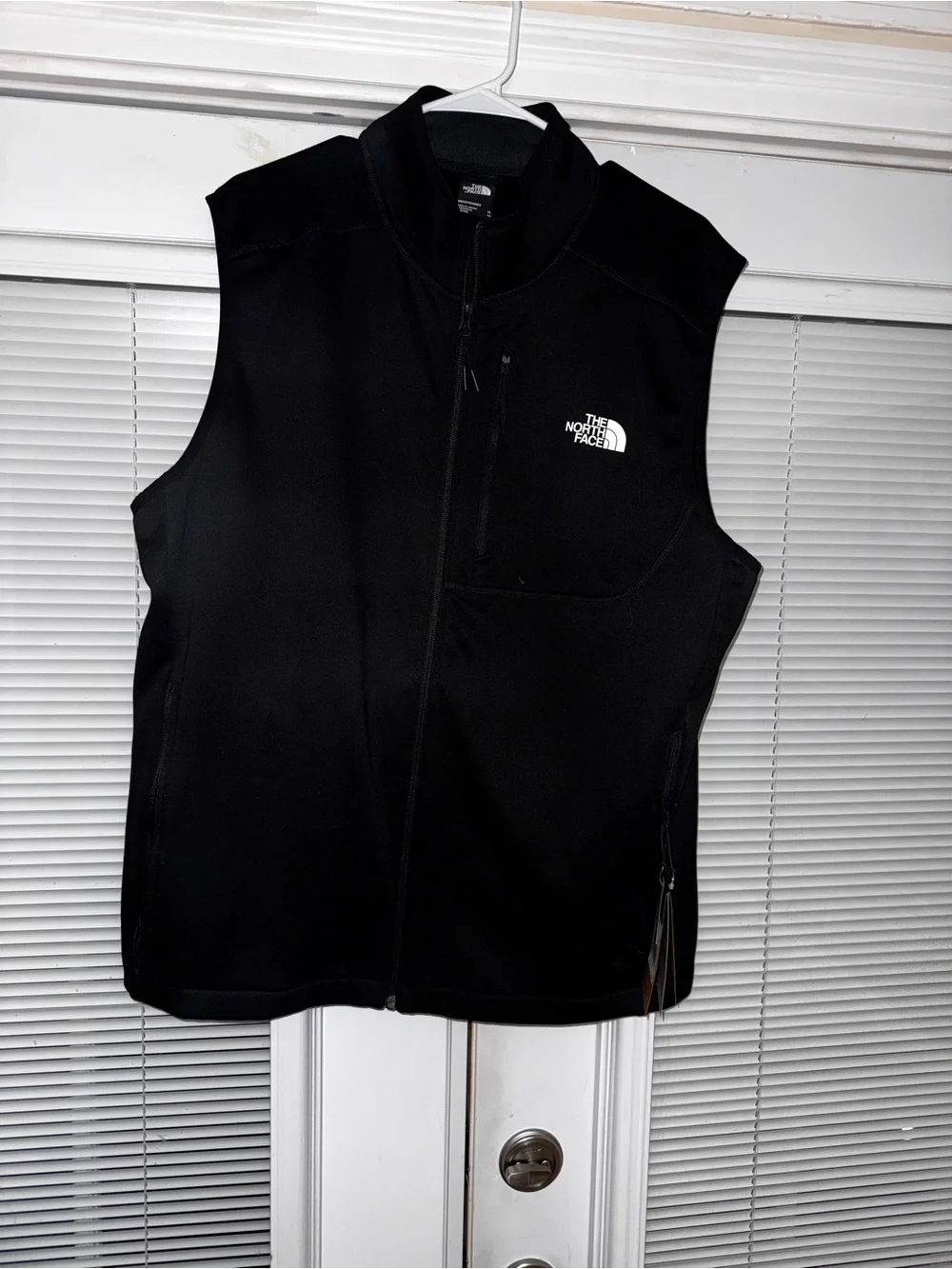 The North Face Black Men's Full-Zip Fleece Vest